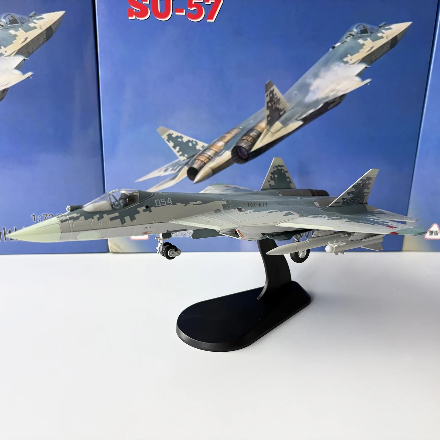 1/72 Scale Russian SU57 Stealth Fighter Jet Model SU-57 Zhuhai