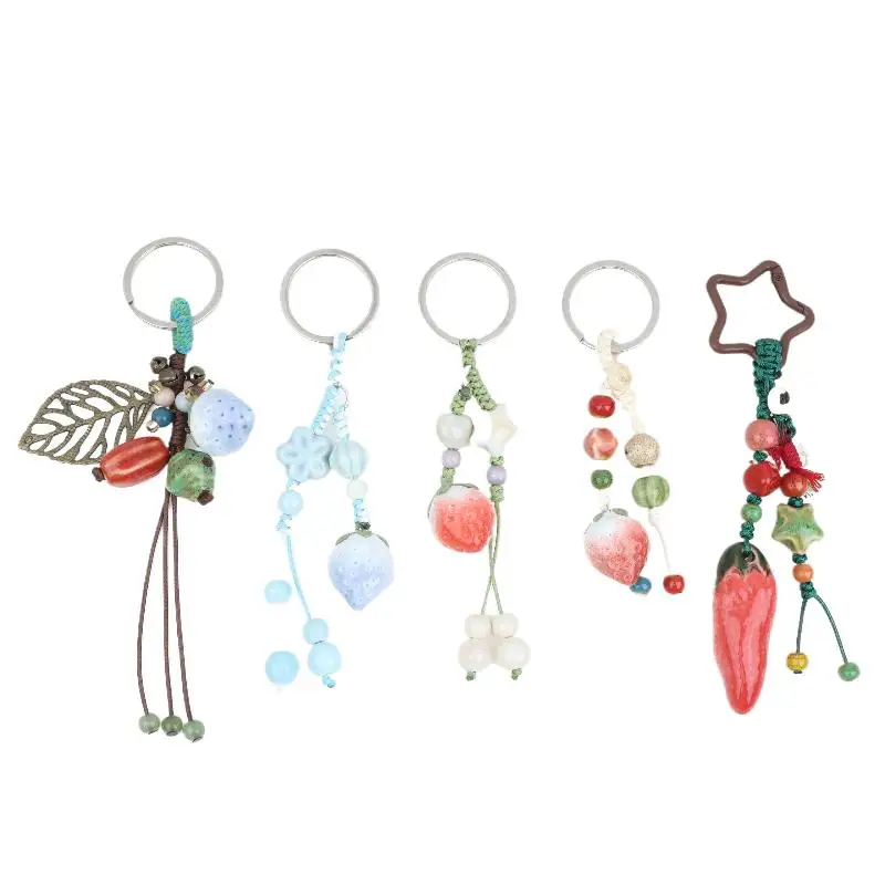 Handgefertigter Keramik-Erdbeer-Pfeffer-Schlüsselanhänger, Boho Perlen-Gewebter Schlüsselring, Niedlicher Taschenanhänger für Frauen und Mädchen, Geschenk, Tägliche Dekoration – Detail 17