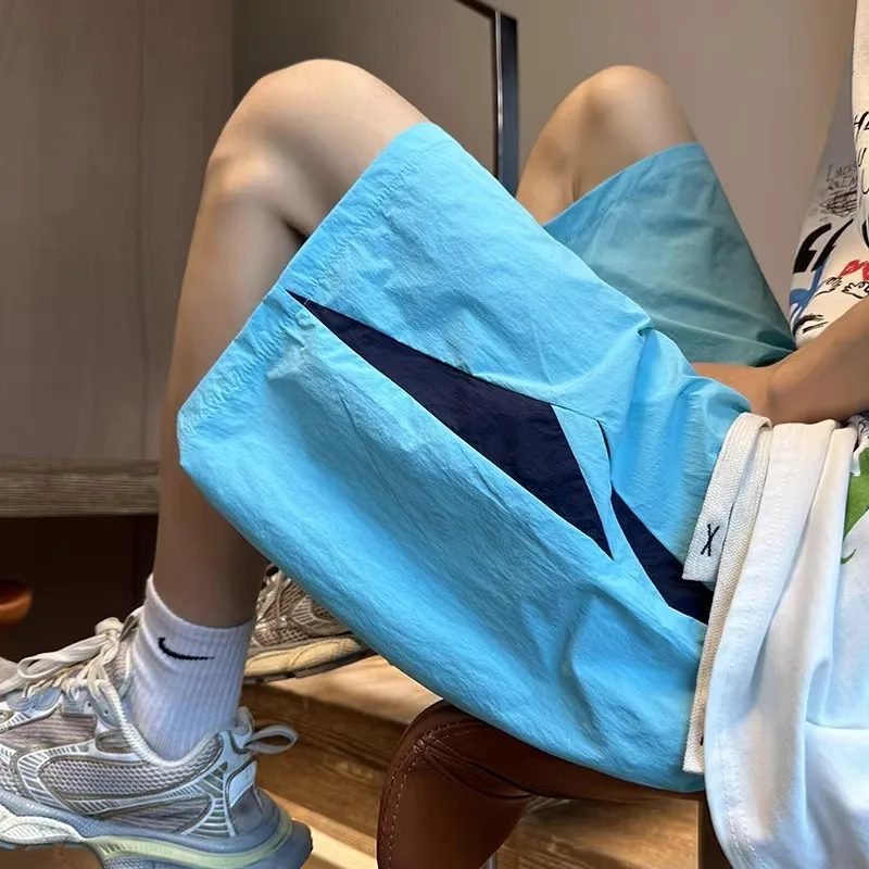 Pantaloni sportivi a cinque punte Baskeall sottili casuali allentati estivi da uomo con colori impiombati retrò che allenano quattro quarti