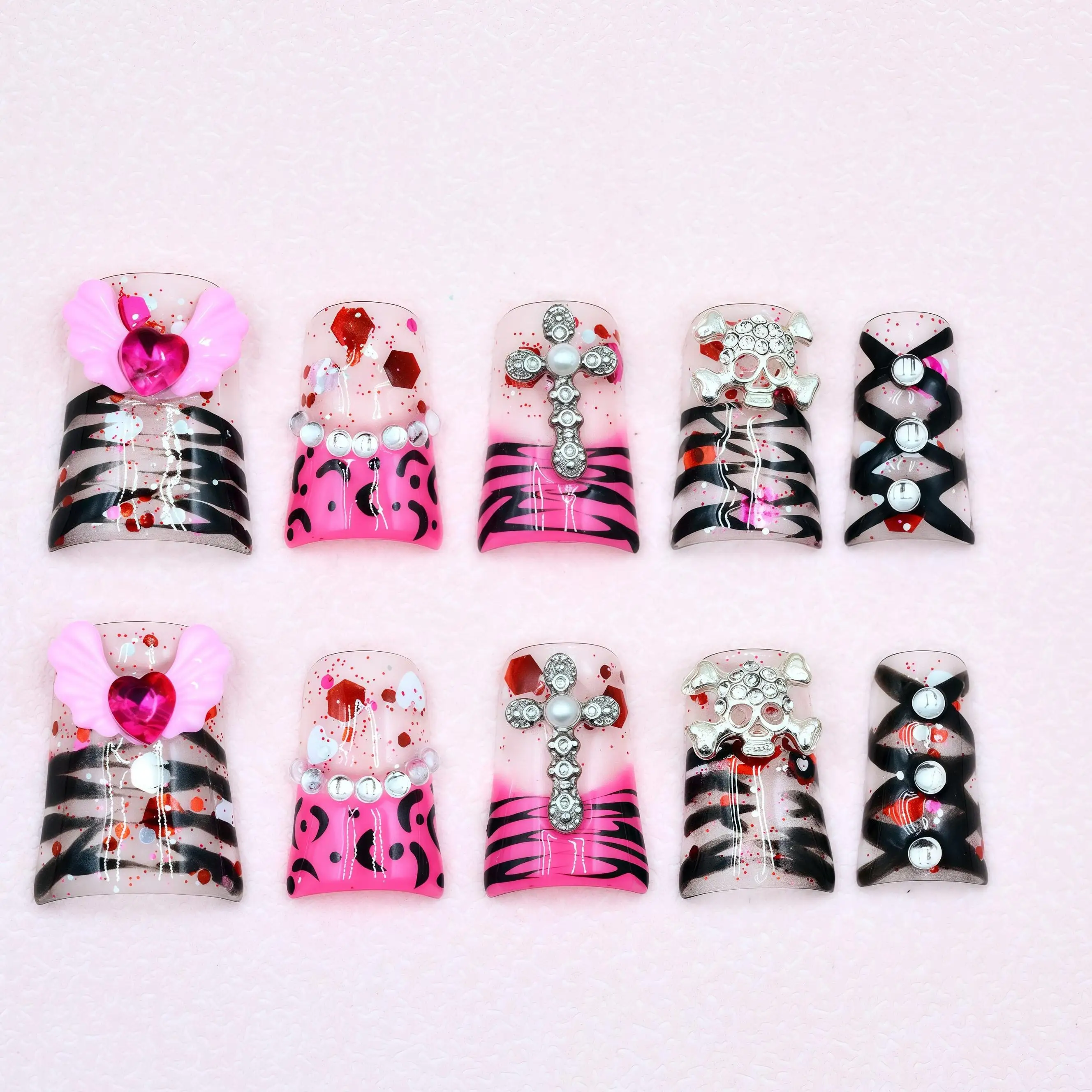 

10Pcs Handmade Short Duckbill Press - On Nails, Pink & Clear With Zebra Print, Rhinestone & Heart Accents, Perfect For Party