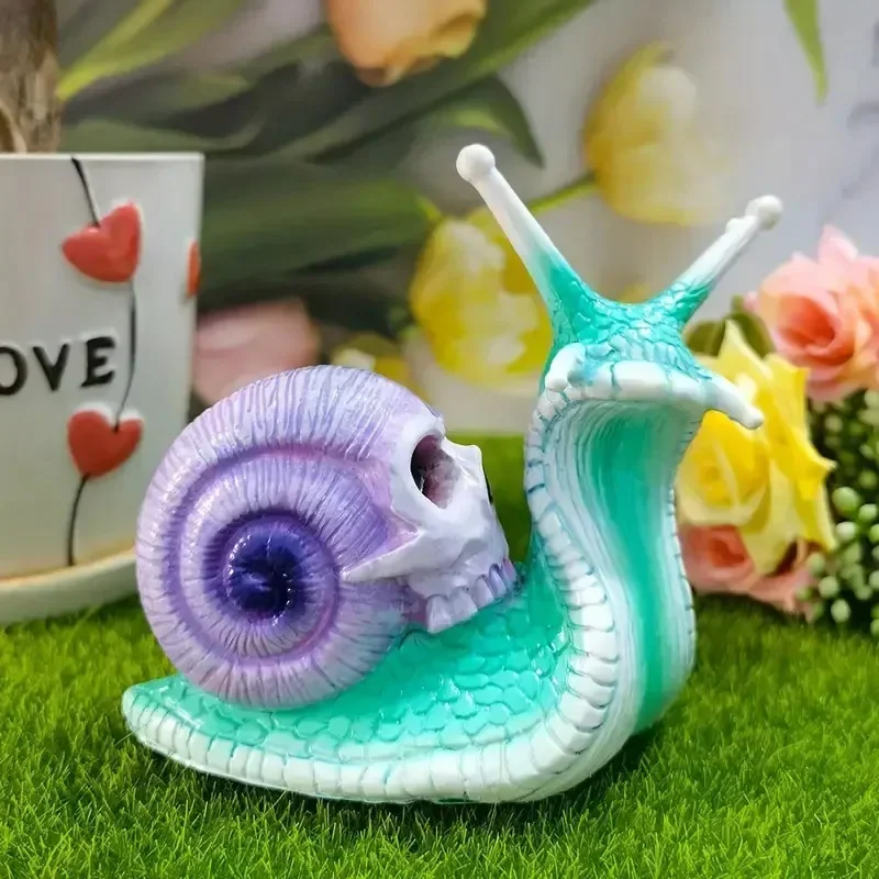 Halloween Snail Skull Statue, Resin Horror Skelet Sculpture, Gothic Outdoor Garden Decoration, Figurine Crafts Desktop Ornament