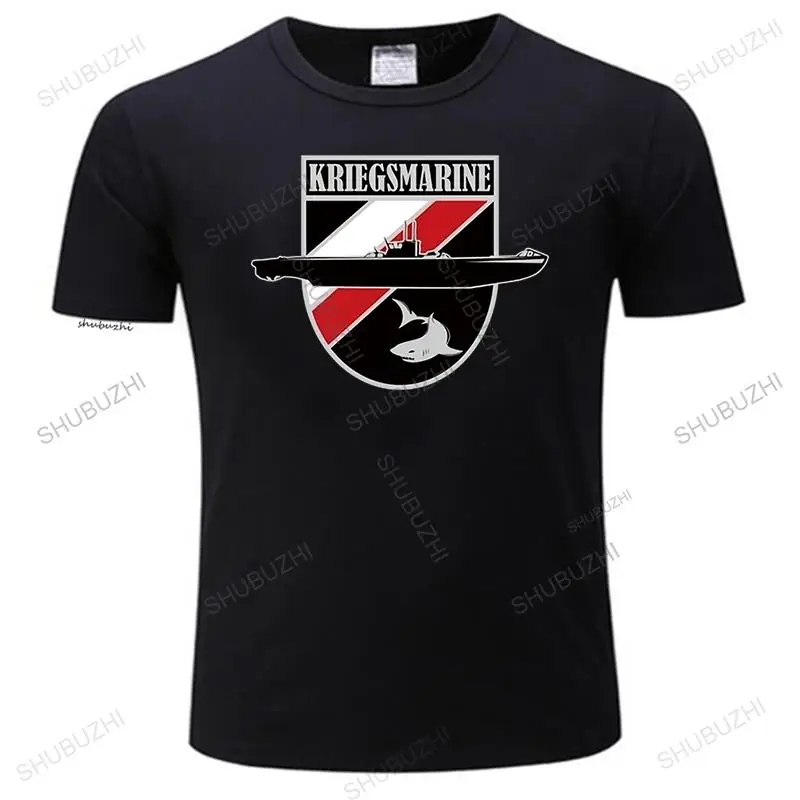 Cotone tedesco: T-shirt vintage e stile militare per uomini