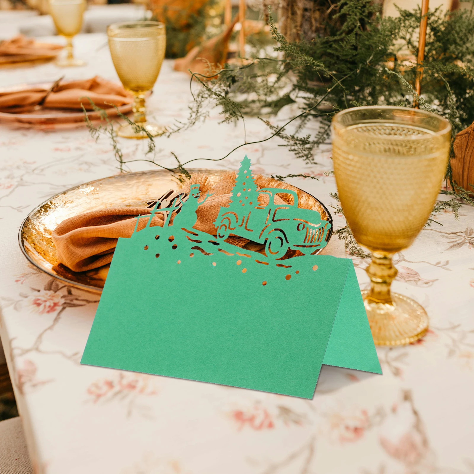 

50pcs Christmas Table Snowman Car Design Seating Holiday Party Place Name Snowflake Place Cards Tags Tent Cards
