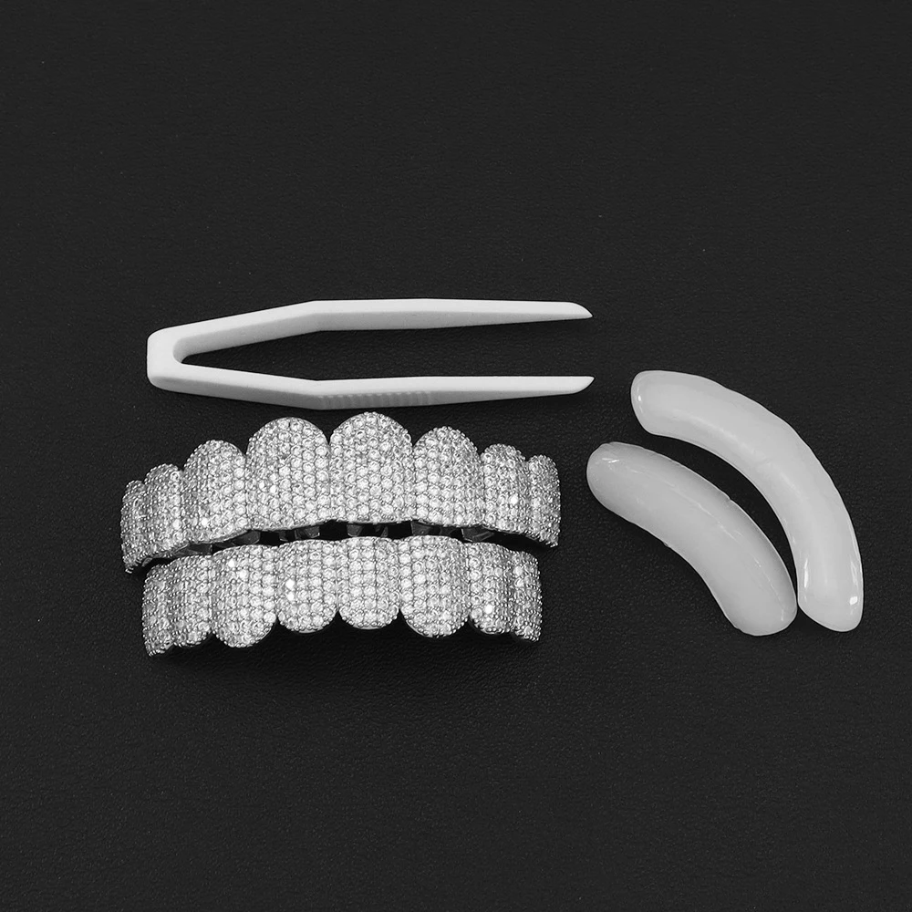 Silver Plated Full Iced Out CZ Zircon Teeth Grillz Top & Bottom Hip Hop Mouth Grills with Silicone Molds for Rapper Cosplay