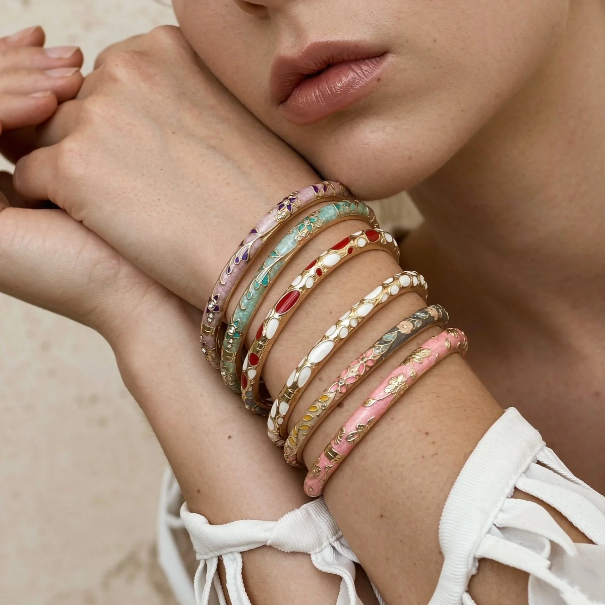 Mehrfarbige, mit tropfendem Öl bedruckte Blumen-Manschettenarmbänder für Damen und Herren, Vintage Boho Blatt Unregelmäßige Ovale Geometrische Armreifen Schmuck – Detail 9