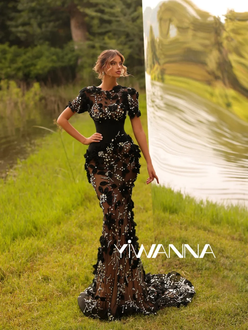 

Black Sparkling Crystal Evening Dress With 3D Leaf Short Sleeve Mermaid Long Wedding Party Gown Customized Luxury Prom Dresses