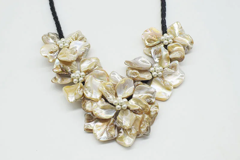 ¡GUAU! Collar de flores de concha de champán blanco, cuentas barrocas naturales de 18 pulgadas de 60mm, venta al por mayor