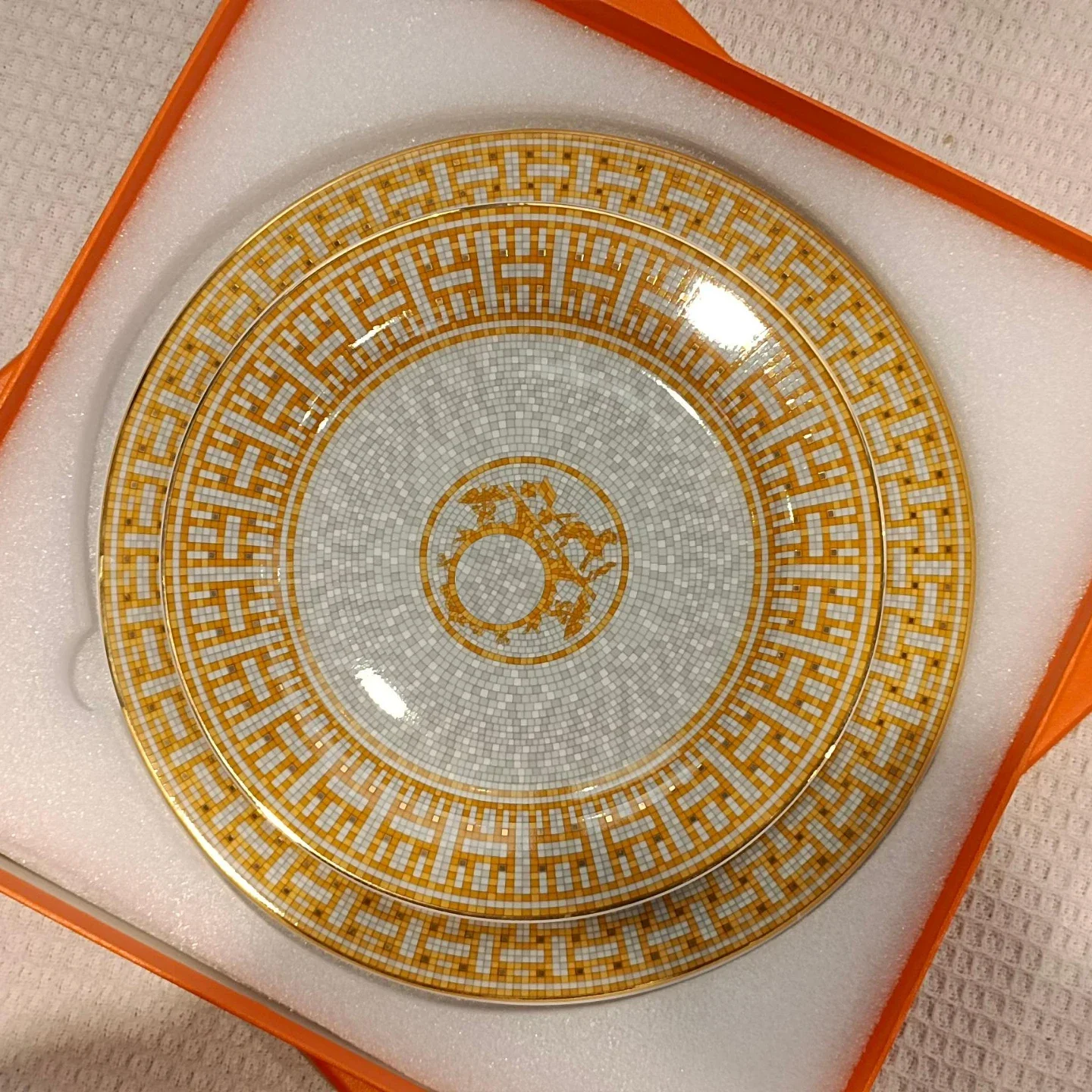 

Classic European Mosaic Dinner Plate Set Bone China Plate Salad Saucers ceramics Plates Afternoon Party With Gift Original box