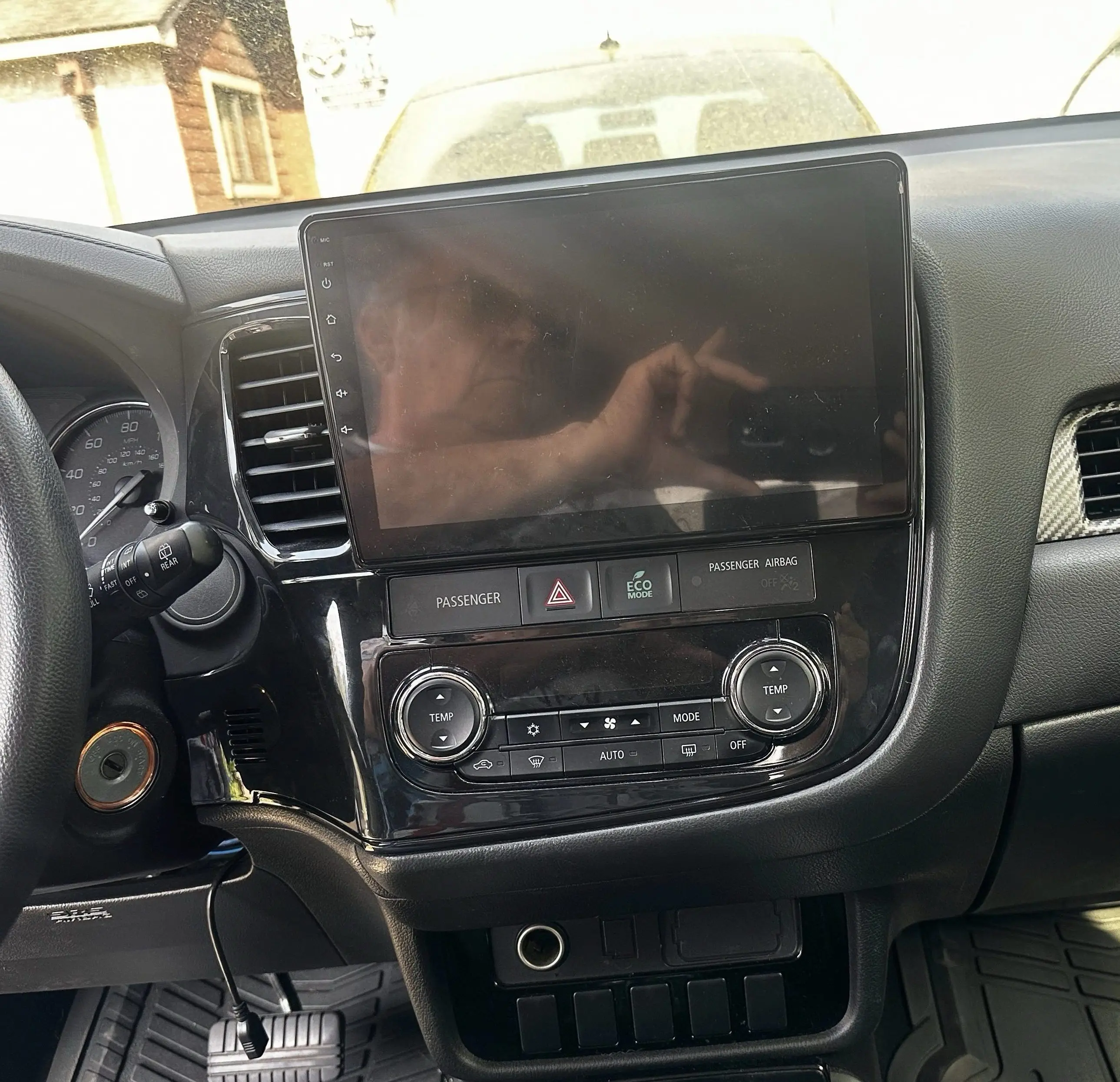 

10'' QLED Android 14.0 Car Radio FM AM Audio Stereo Video A/V Tape Recorder For Mitsubishi Outlander 2012 - 2018 GPS Head Unit