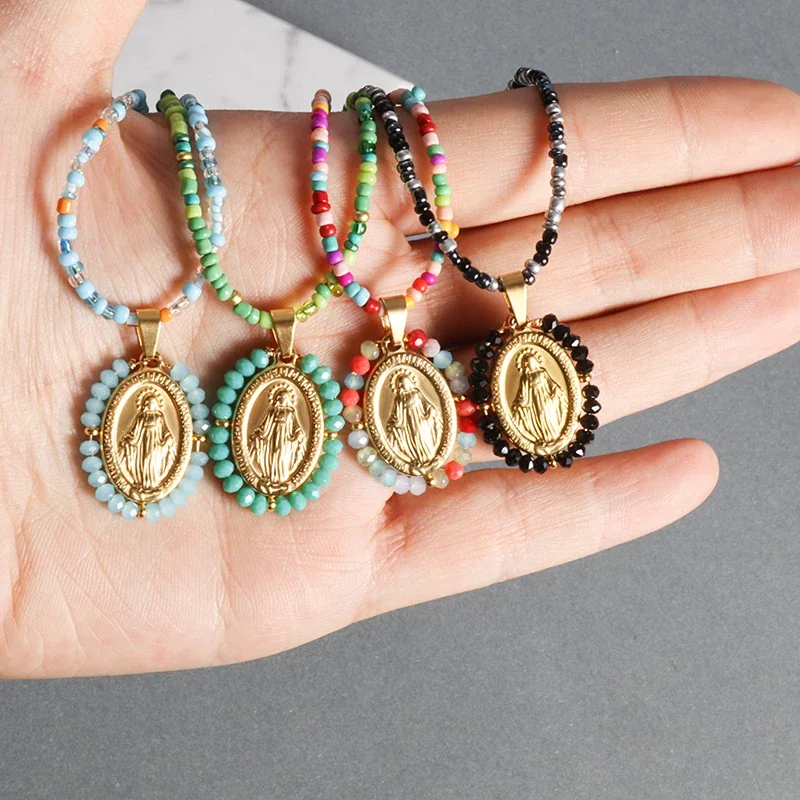 Collar con colgante de acero inoxidable de la Virgen María católica bohemia, collar para mujer, cadena de cuentas, joyería colorida de arcoíris