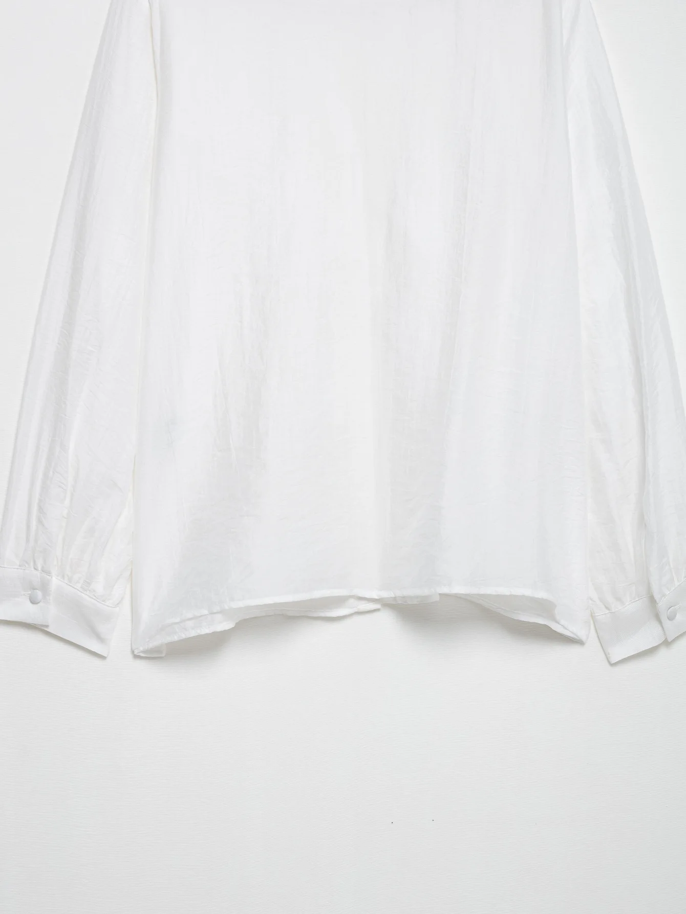 Nowa moda damska europejski styl amerykański bluzka w jednolitym kolorze na co dzień wiosenna pionowa koronkowa warstwowa dekoracyjna koszula Top