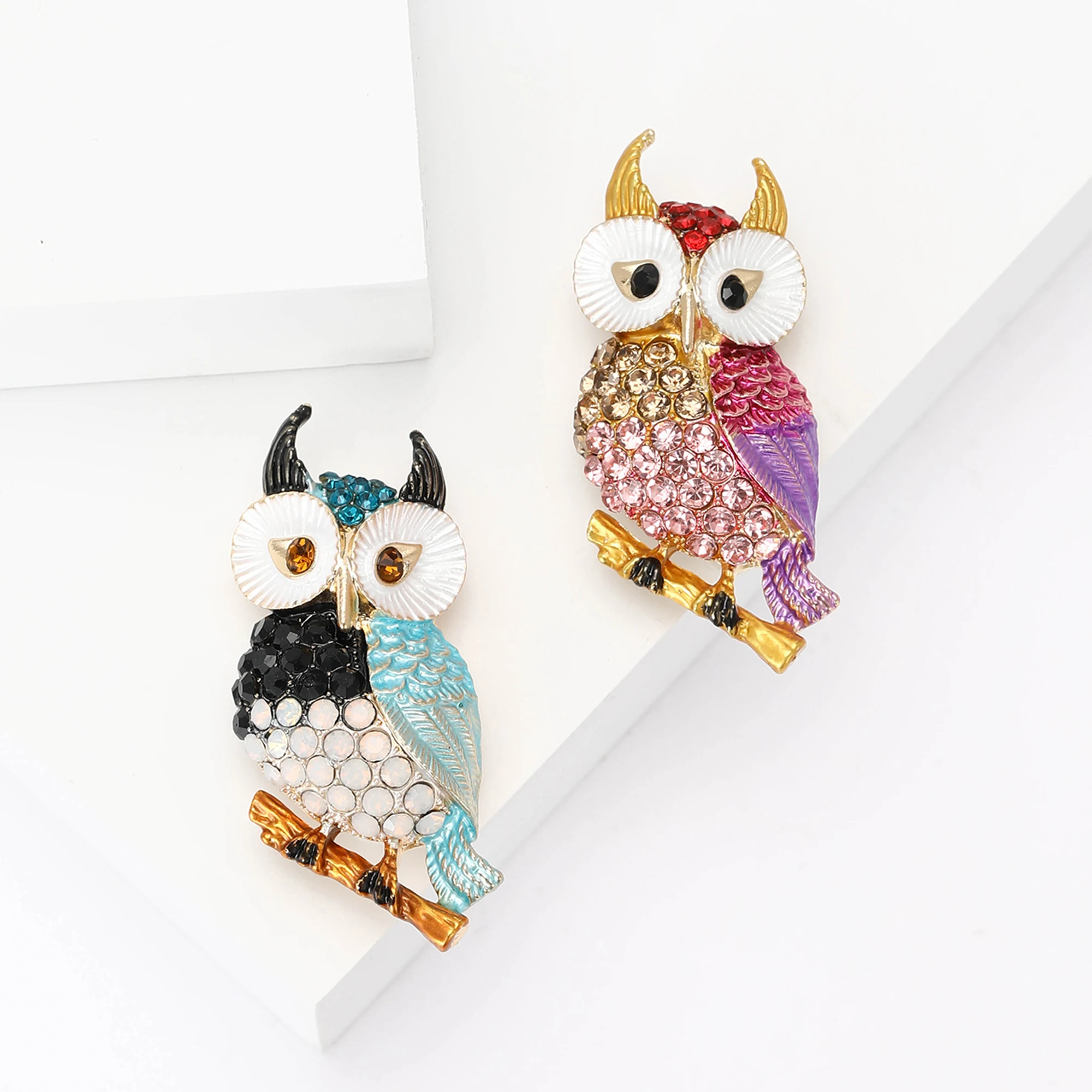 Rhinestone Little Owl Brooches for Women Unisex Enamel Animal Bird Pins Event Party Backpack Decoration Clothes Accessories