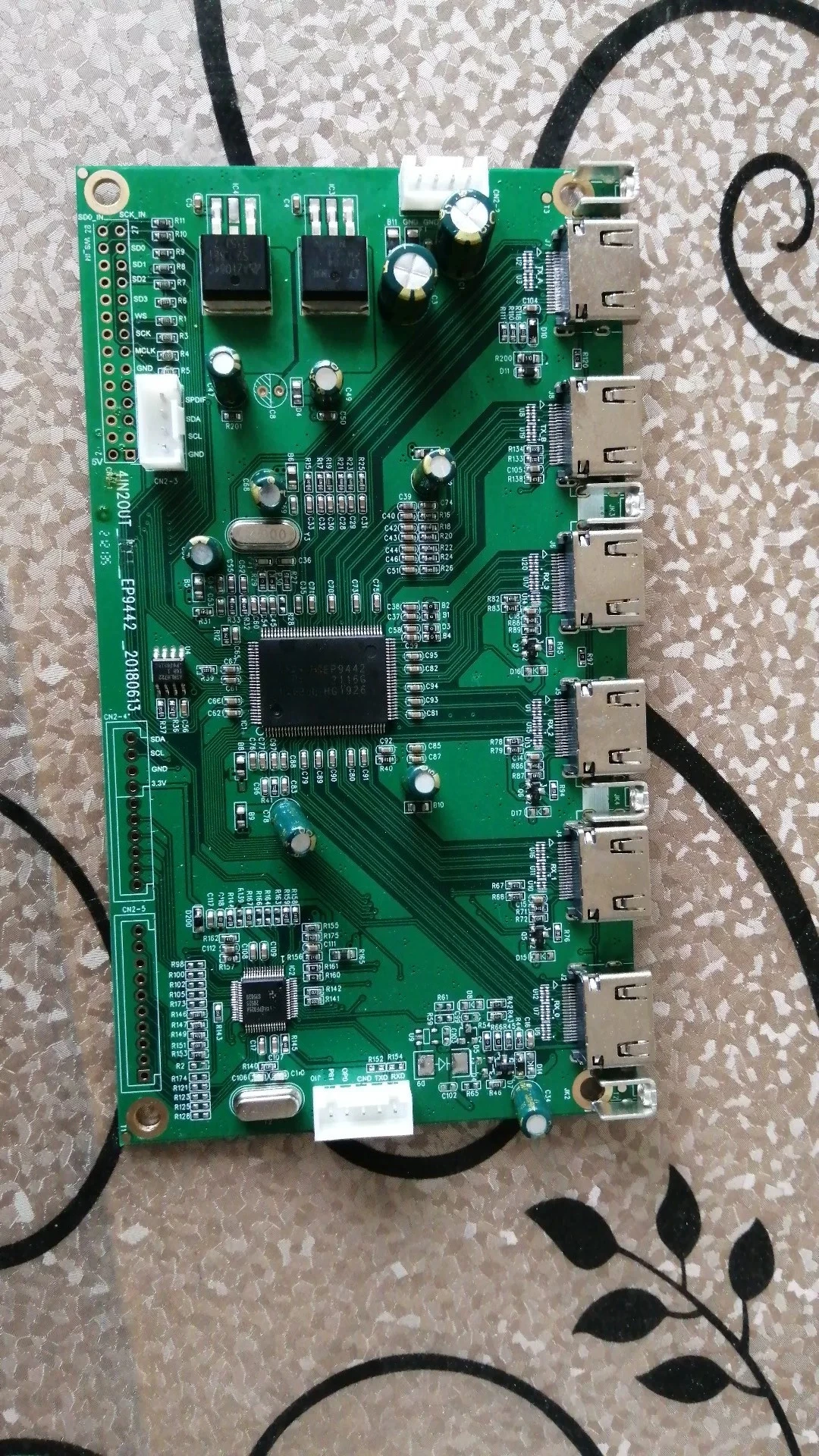 4 in 2 out audio & video separation board with ARC function, distribution board, switching board