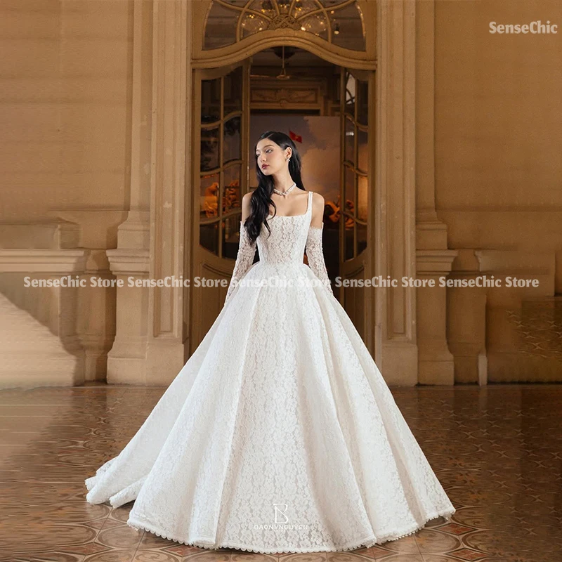 Formale Korea Brautkleider Tüll A-Linie Sweep Zug Spaghettiträger ärmellos Damen Blumen Braut Kleid Maßgeschneidert