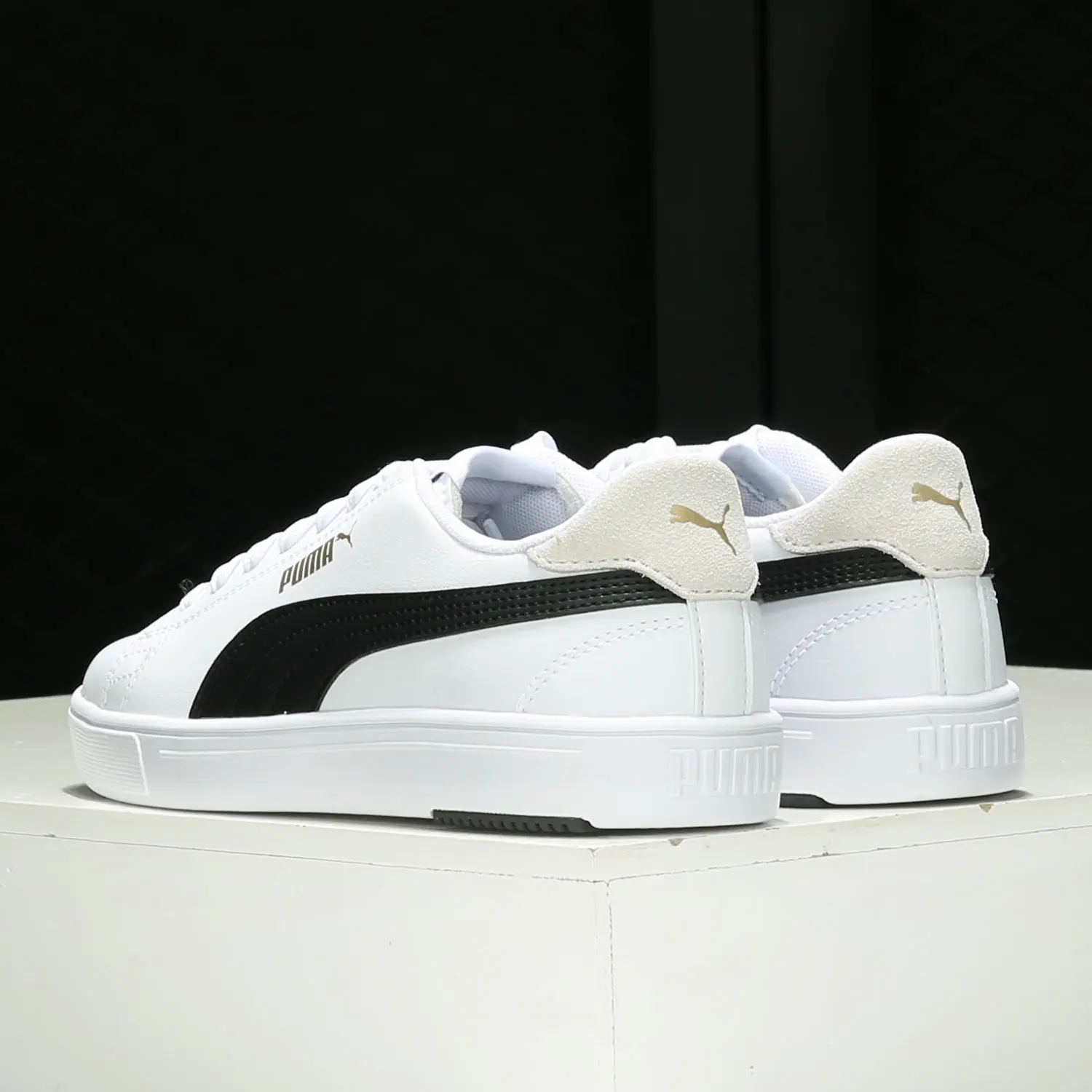 

Puma Authentic Unisex Low-Top Laced White Casual Sneakers 374902-08