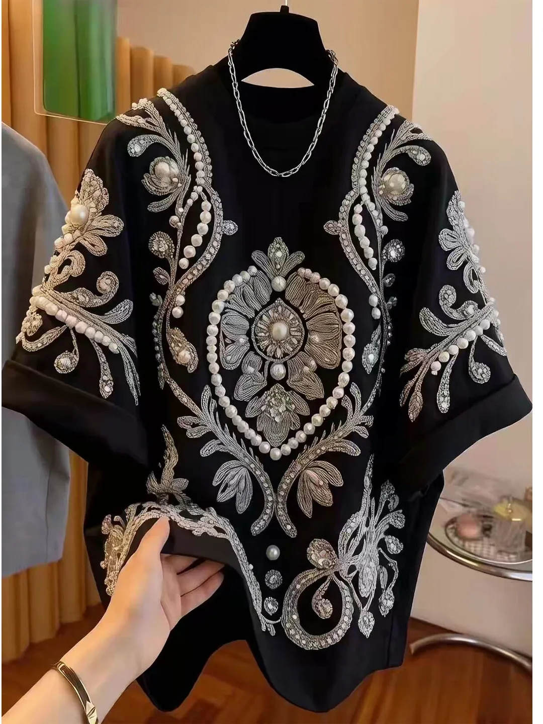 Elegant White Printed T-Shirt Korean Style Commute Loose Fit Short Sleeve Diamond Embellished Summer Casual Women's Top