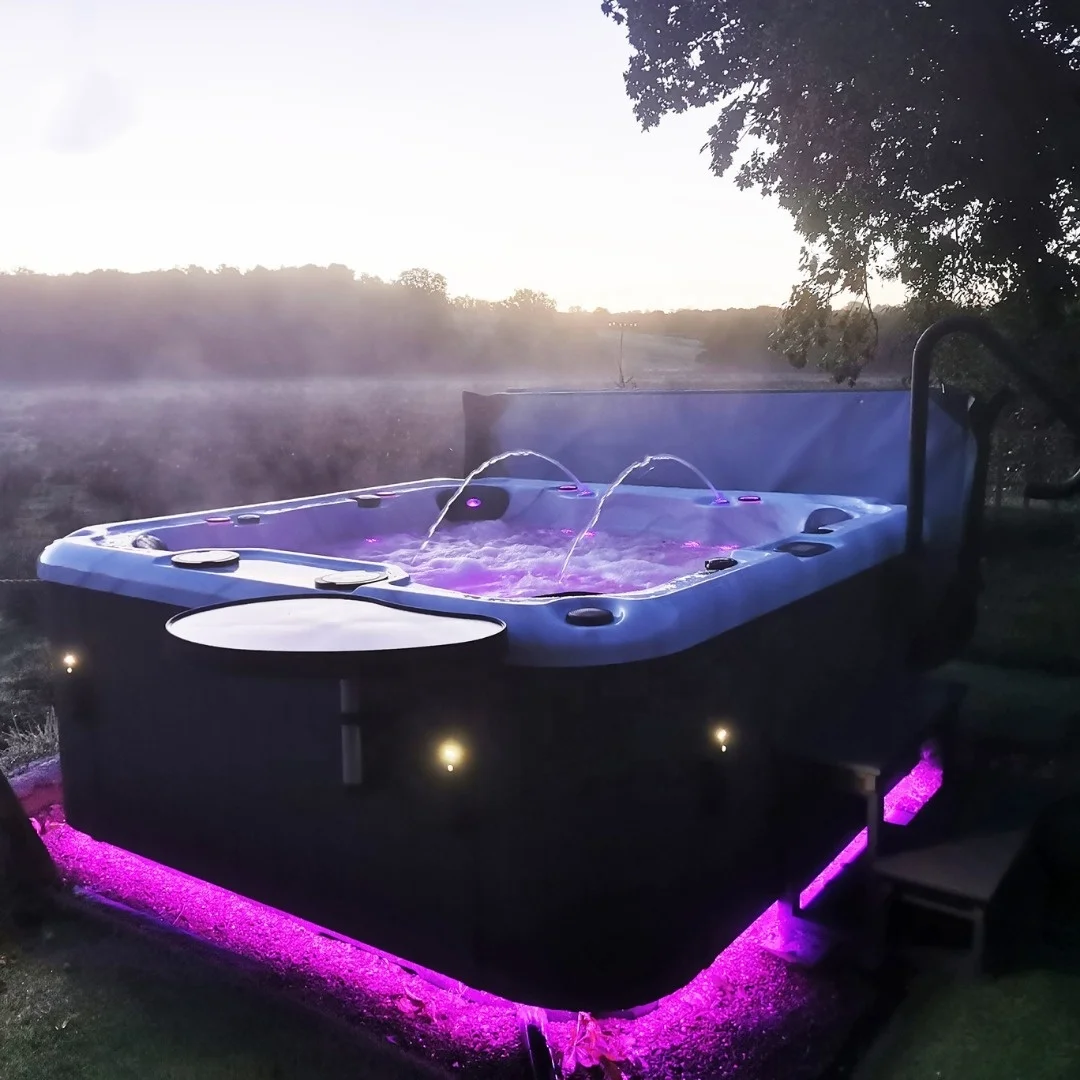 Venta caliente Jakuzzy 5-6 personas bañera de hidromasaje masaje independiente piscina de hidromasaje de lujo al aire libre Jacuzzier bañera Rectangular