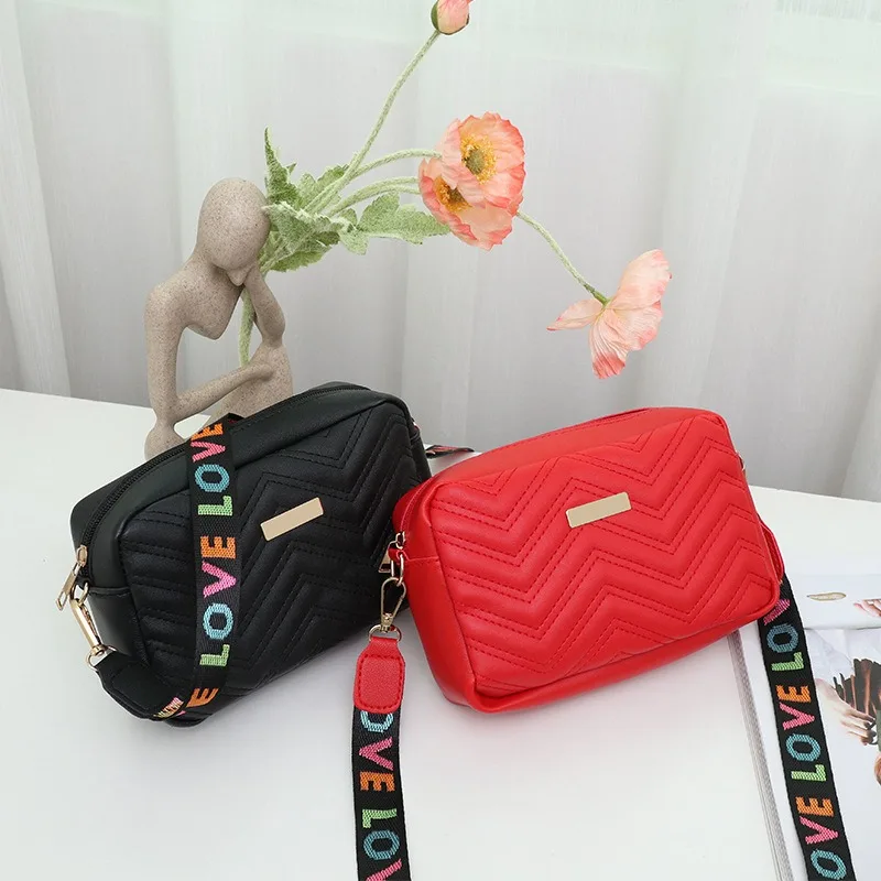 Embroidered camera bag 2025girl bags for cross-border women's bag wholesale casual small square bag versatile shoulder bag