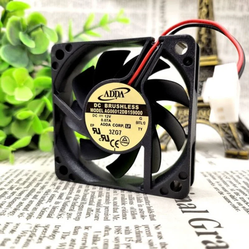 

L Высокопроизводительный охлаждающий вентилятор AG06012DB159000 12 В 0,07 А 60*60*15 мм