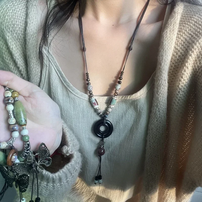 Retro Ethnic Wooden Ring Pendant Necklace Handmade Ceramic Beads Adjustable Leather Cord Necklace Women's Daily Jewelry Gift