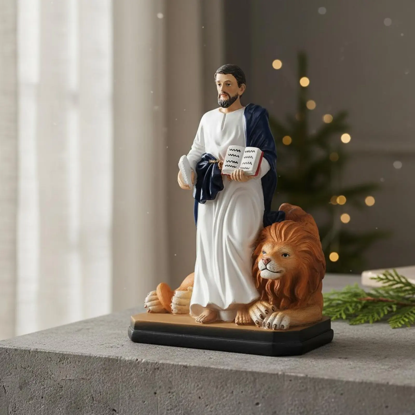 Saint Mark with Feathered Lion Figurine Classical Design Saint Mark the Evangelist Statue Venerable Man and Lion Decorative