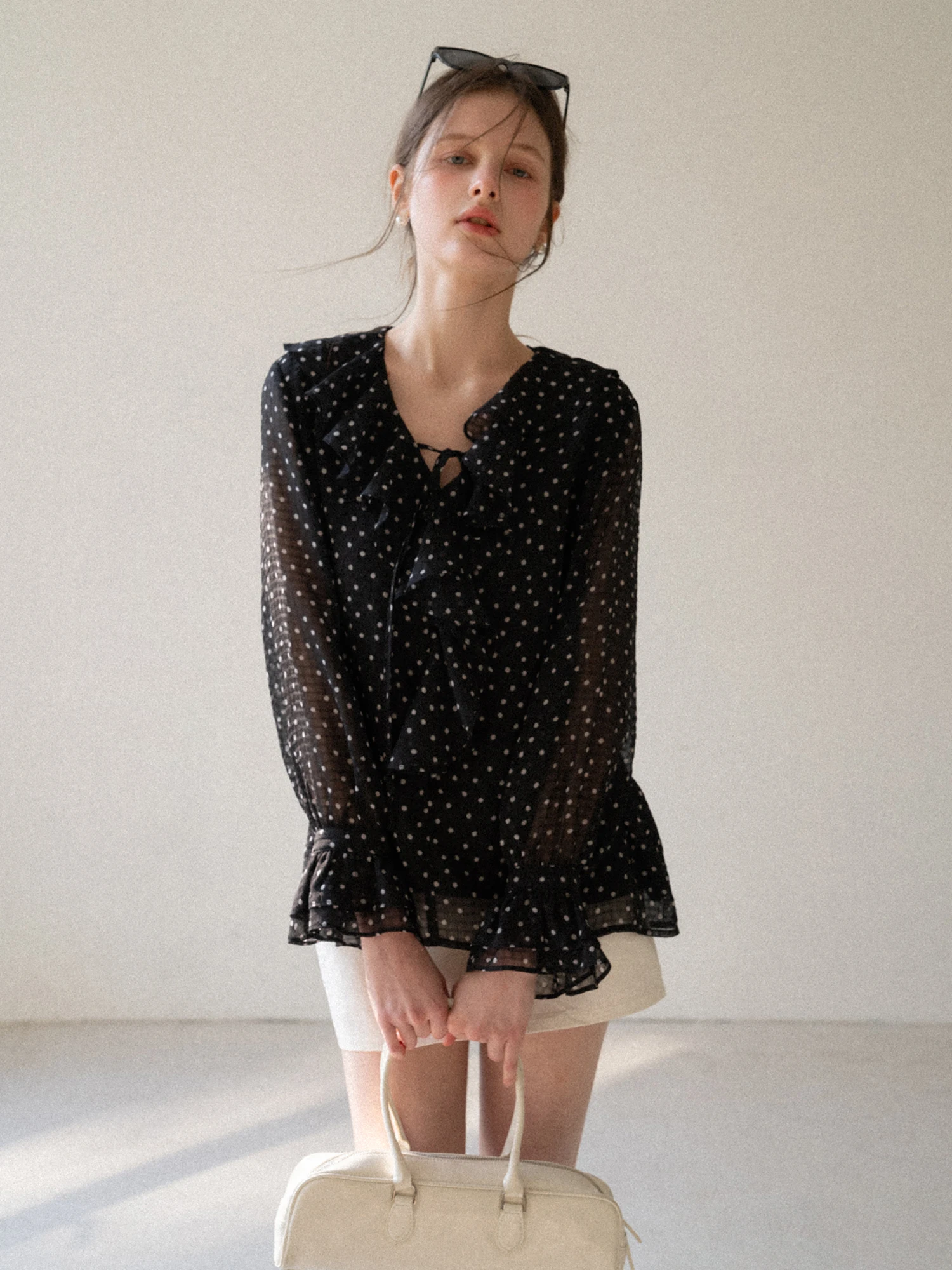 

EGGKA Retro Design Casual Polka Dot Women's Shirt Spring V-Neck Lace Trim Long Sleeve Slimming Top Polyester Fiber Straight Cut