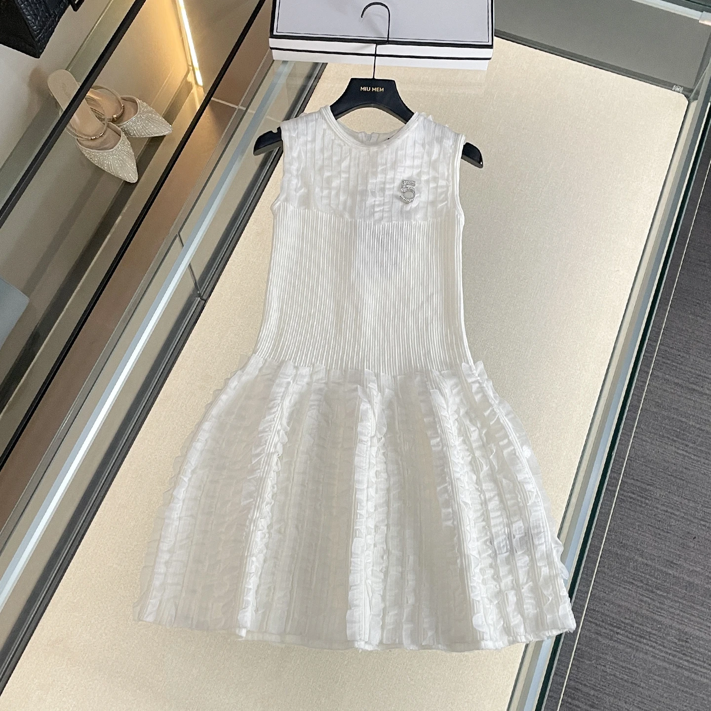 

High-End Women's White Knitted Slim Fit Vest Dr Autumn New Sle Small Fraance Sle Casual l Waist Spring Summer ...