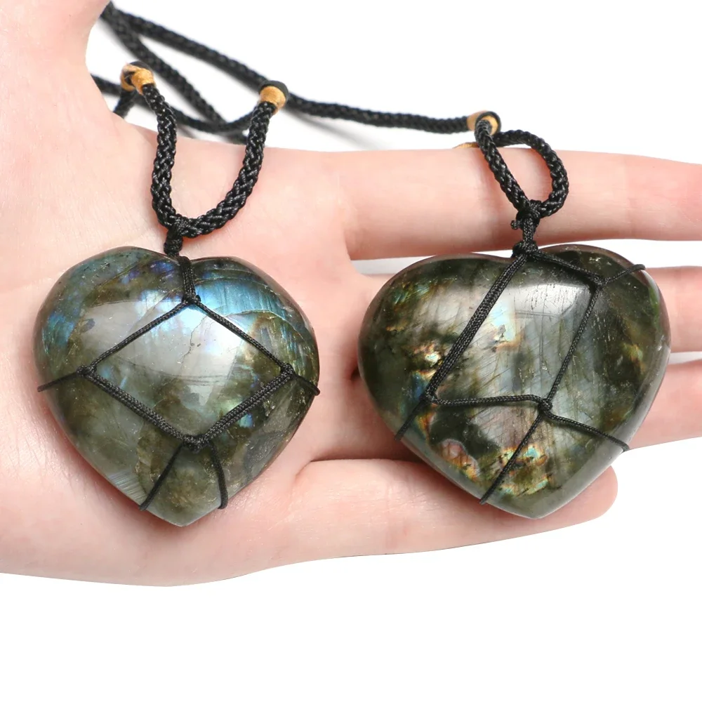 

Heart Shape Natural Labradorite Pendants Charms Black Rope Wrap Crystal Moonstone Necklace for Women Men Energy Gemstone Jewelry