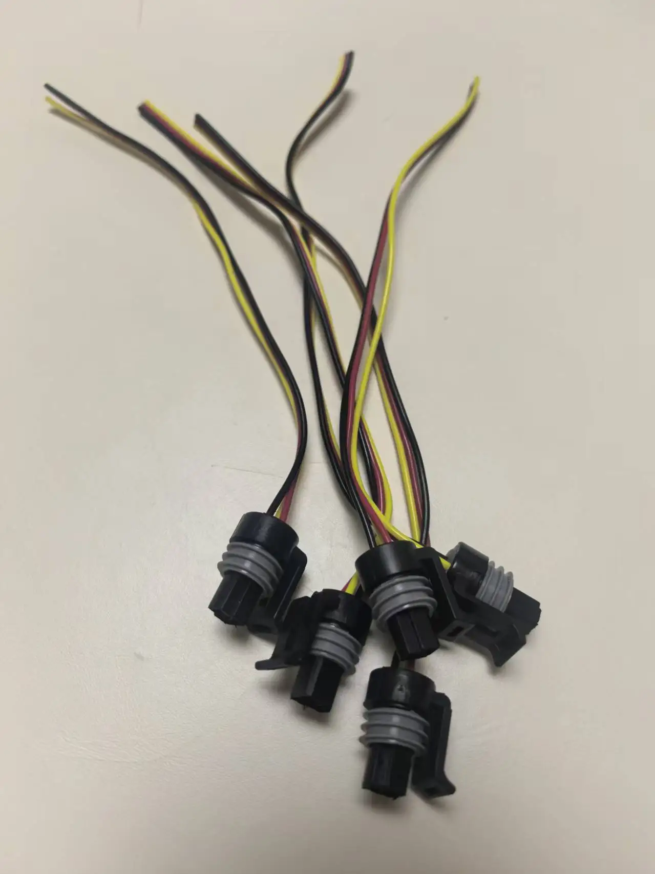 Oil Pressure Switch Plug Pigtail Cable Wire for Isuzu Chevrolet GMC Cadillac Pontiac 12616646 D1846A 12556117 12559780