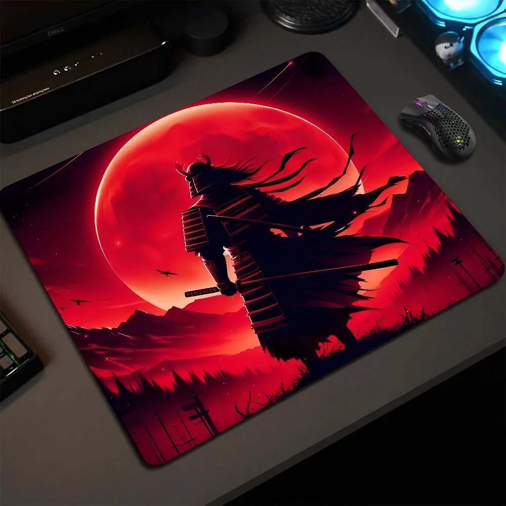 

Moon Samurai Mousepad Small LockEdge Mouse Pad For Gamers Computer Desk Pad Rectangular Anti-slip Rubber