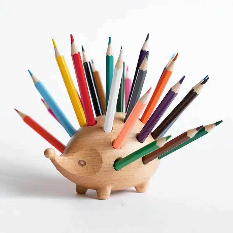

Solid wood hedgehog pen insert desk supplies, children's cute diagonal wooden animal pen holder creative and fashionable