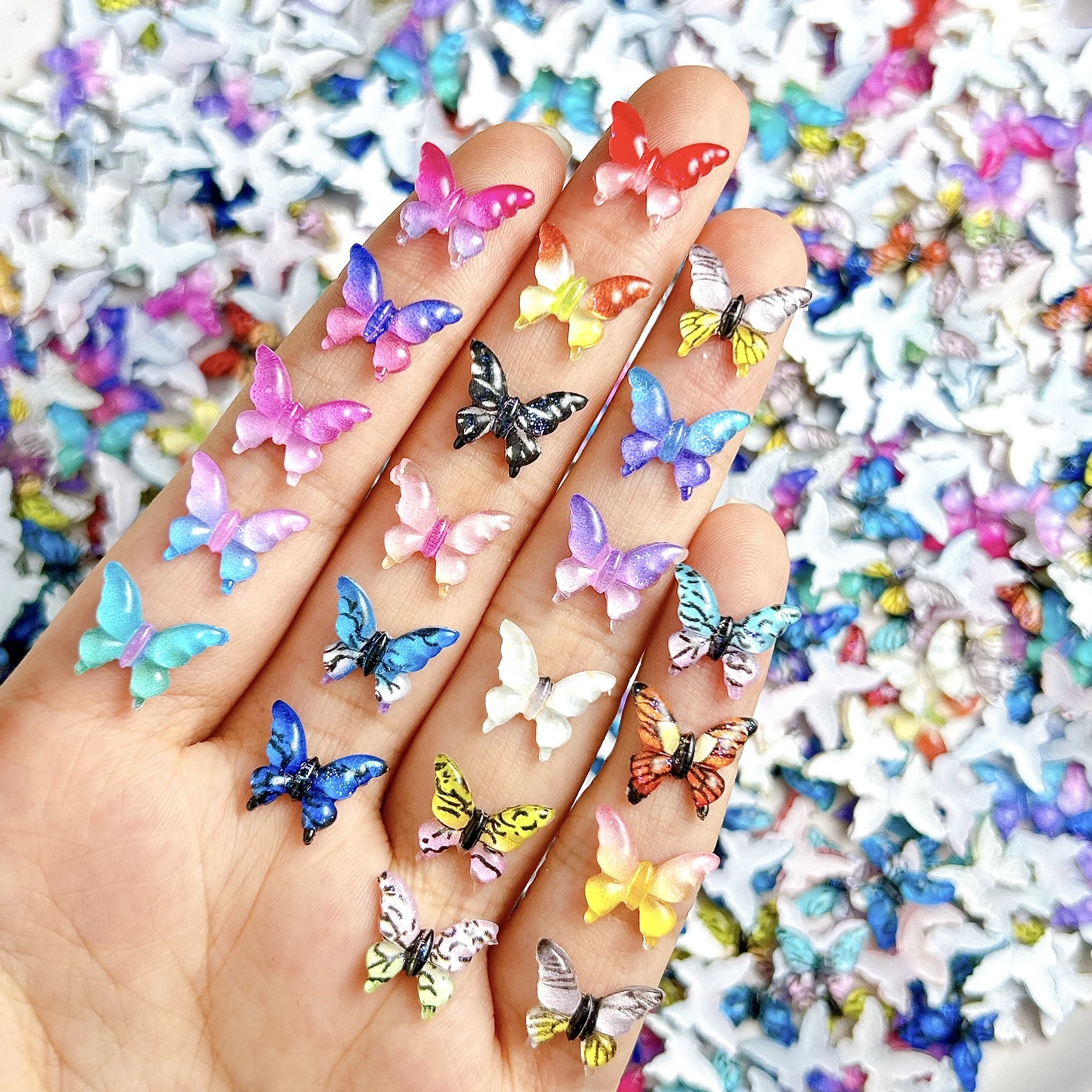 50 pezzi di colori multipli simulati farfalla a strisce decorazioni per unghie artistiche 3D creativi traslucidi farfalla resina pendenti per unghie fai da te