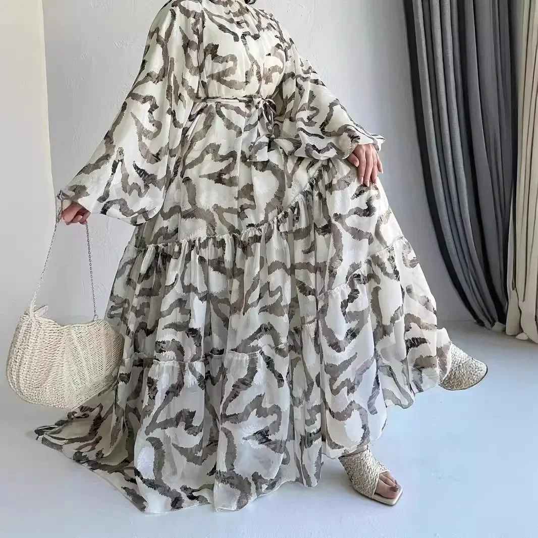Middle Eastern Muslim Women\'s Long Gowns, Arabic Abayas, Printed Long Trousers with Belts, Fashionable and Elegant Dresses.