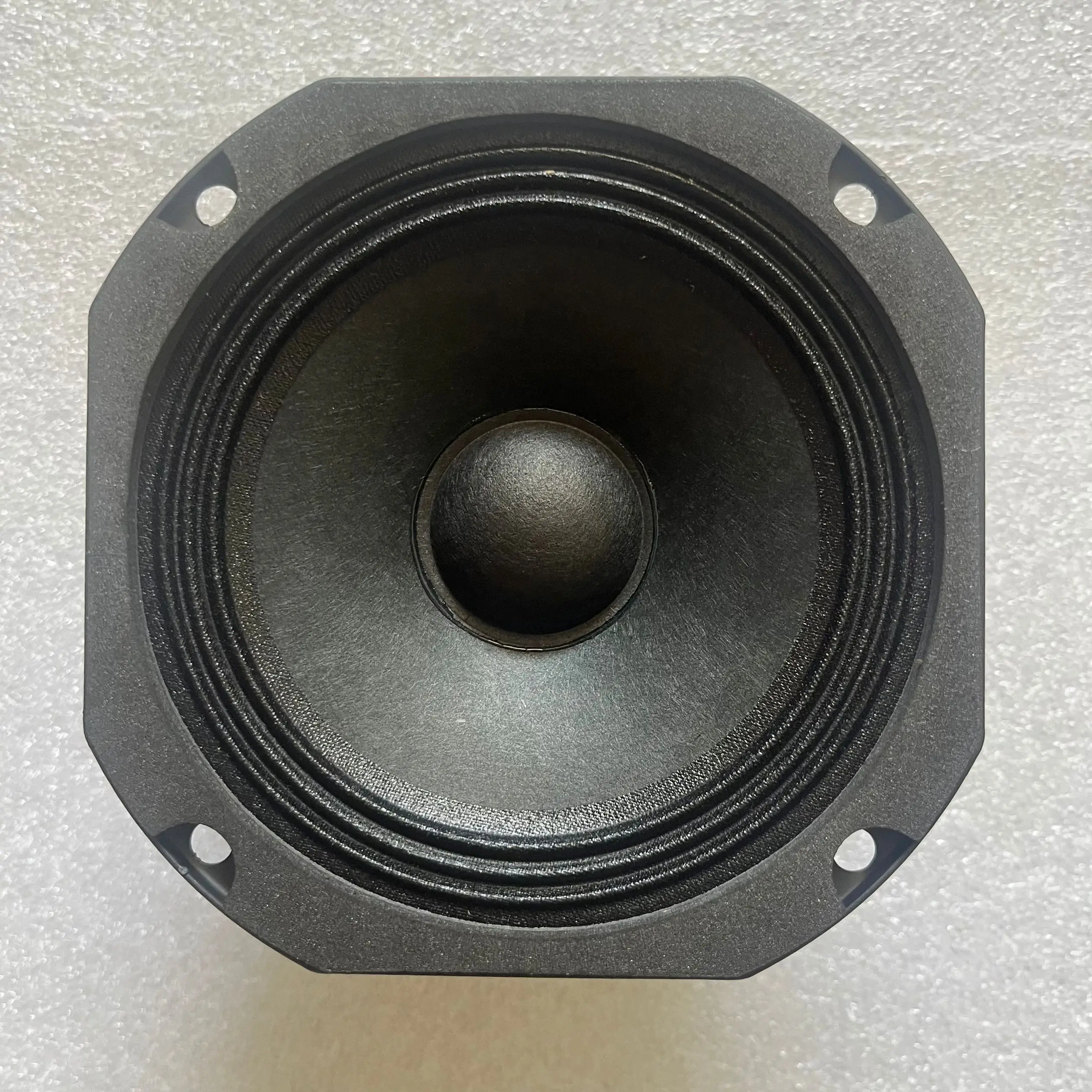 

4-дюймовый полнодиапазонный динамик, лихорадка, Hi-Fi, большая магнитная цепь, звук, свободный, сладкий, высокая точность, громкое поле, высокая плотность звука