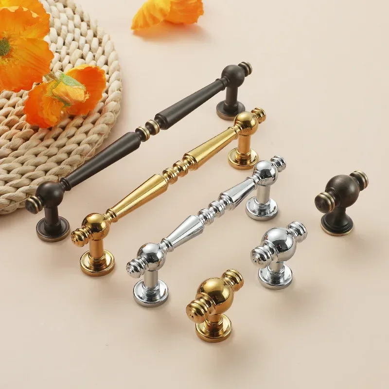 

French Golden Wardrobe Brass Kitchen Cabinet Knobs and Handles Nordic Luxury Cabinet Drawer Chrome Cabinet Door Knob Handle