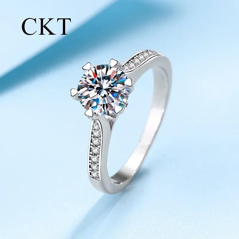 

CKT 18K White Gold 1ct Moissanite Ring for Women Platinum Pt950 Fine Jewelry with Sophisticated Design