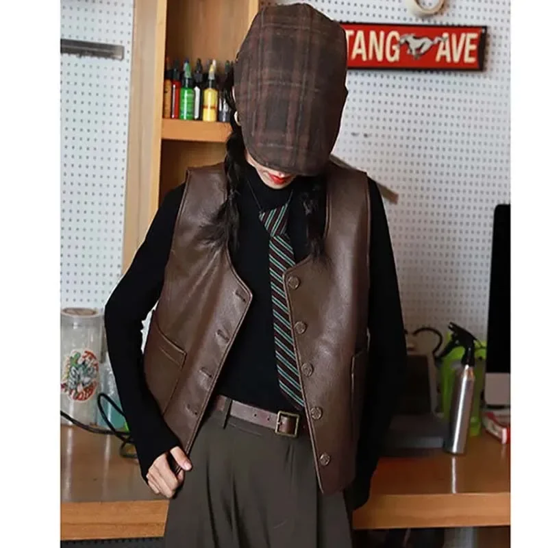 سترة جلدية المرأة الخريف جديد الرجعية التصميم البريطاني المتخصصة جولة الرقبة سترة قصيرة سترة الكتف سترة جلدية البني XQ149
