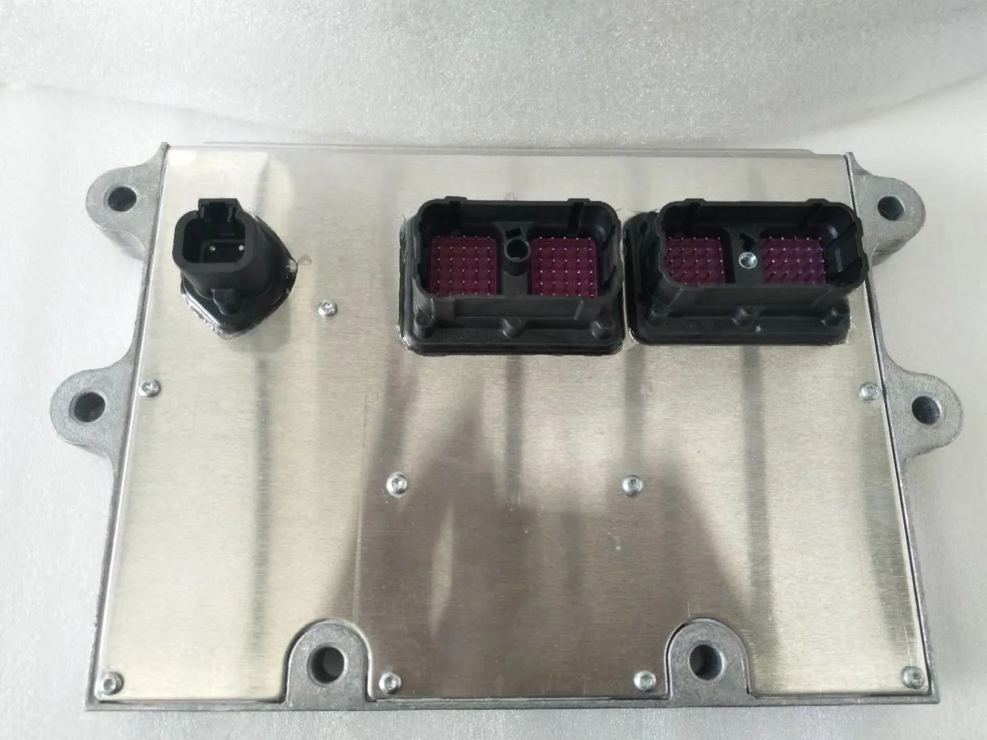 New Cummins engine QSM11 ISM11 computer mat control unit ECM ECU P4963807 CM876