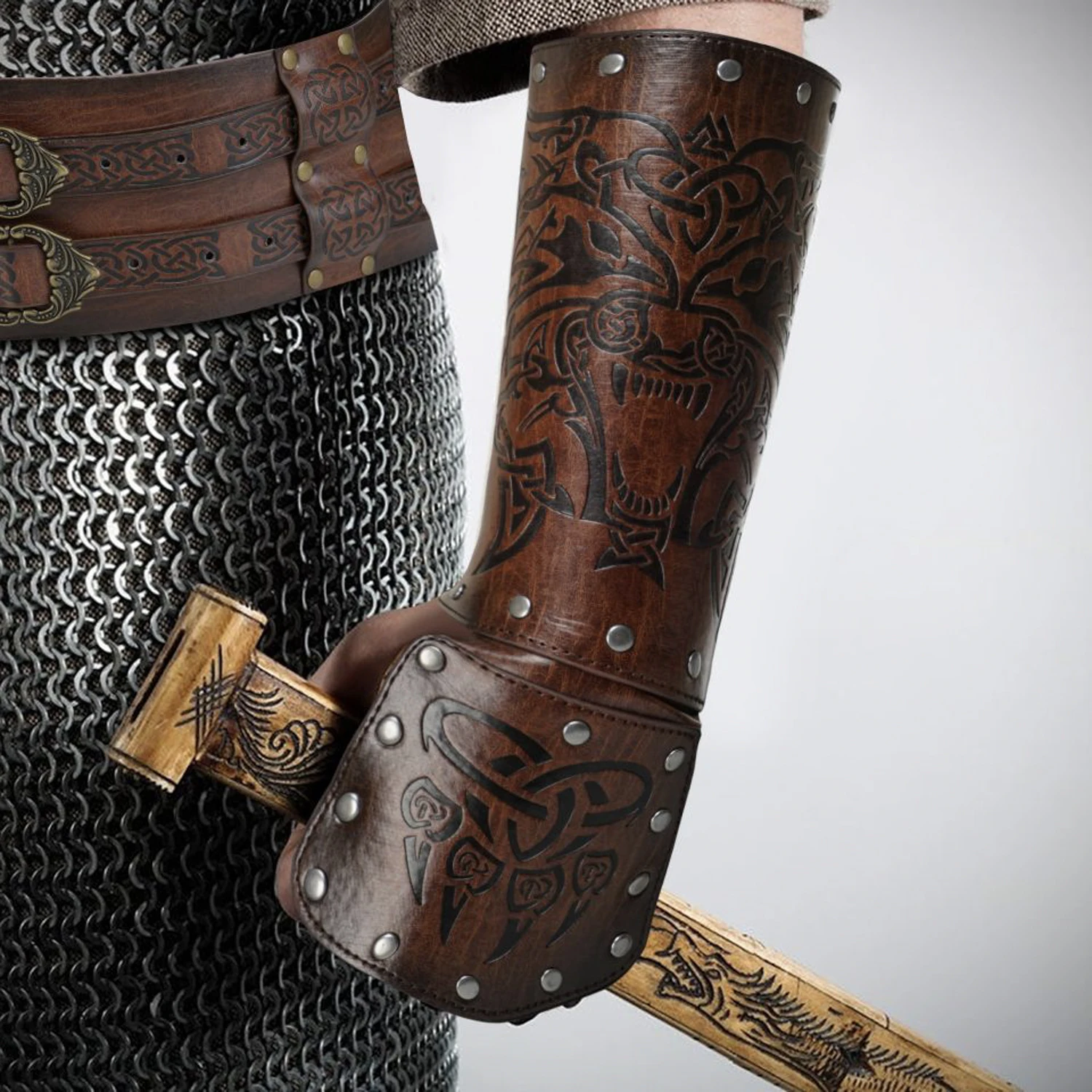 Medieval Steampunk Vintage Viking Knight Warrior Larp Cosplay PU Leather Bracer Scale Arm Armour Theatre Costume Prop
