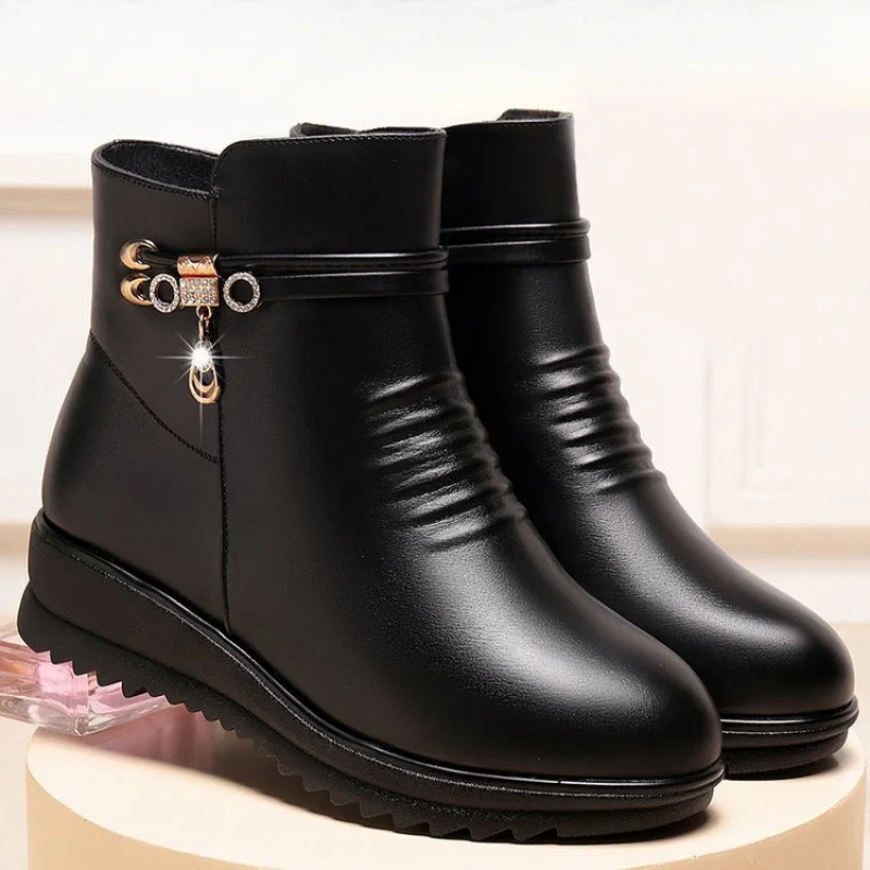 أحذية نسائية شتوية بكعب مكتنز لعام 2025 دافئة - أحذية قصيرة للأمهات ذات ارتفاع فروي لزيادة منتصف العمر #5