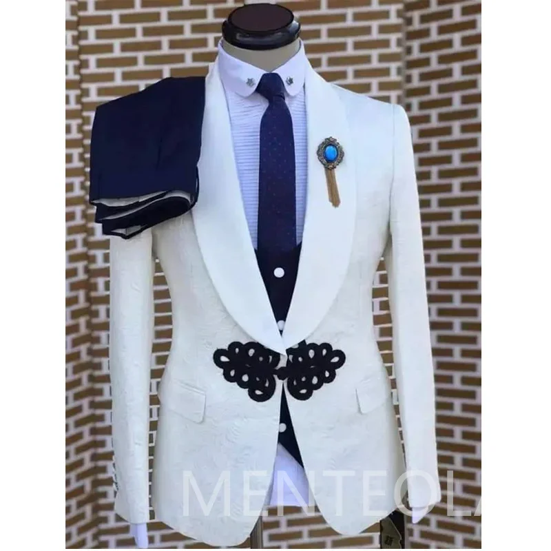 Formal Wedding Tuxedo For Groomsmen Men Suits With Buttons Shawl Lapel Male Fashion Best Man Floral Jacket Pants Vest