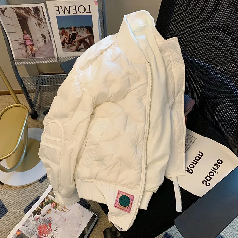 

Корейская стильная молодежная белая бейсбольная куртка из хлопка для мужчин: легкая, теплая, свободная, короткая зимняя куртка