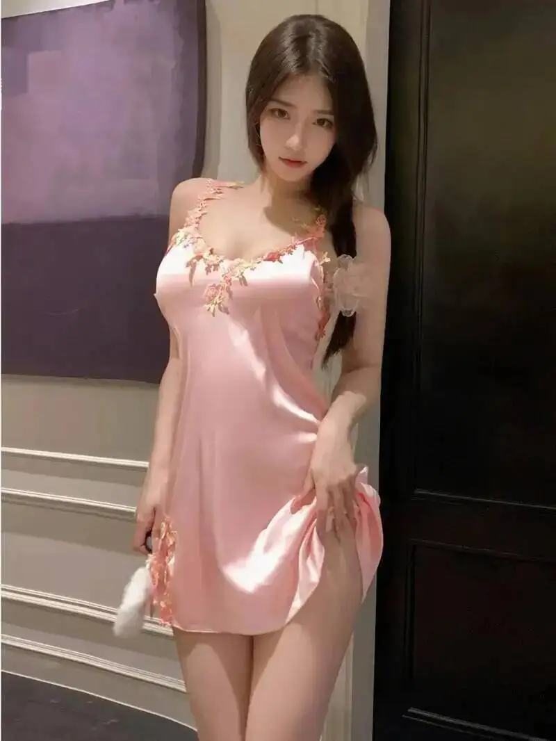 Spring Color Garden Embroidered Strap Nightdress Imitation Silk Backless Strap Nightwear Summer Sexy Dress Elegant V Neck DD08