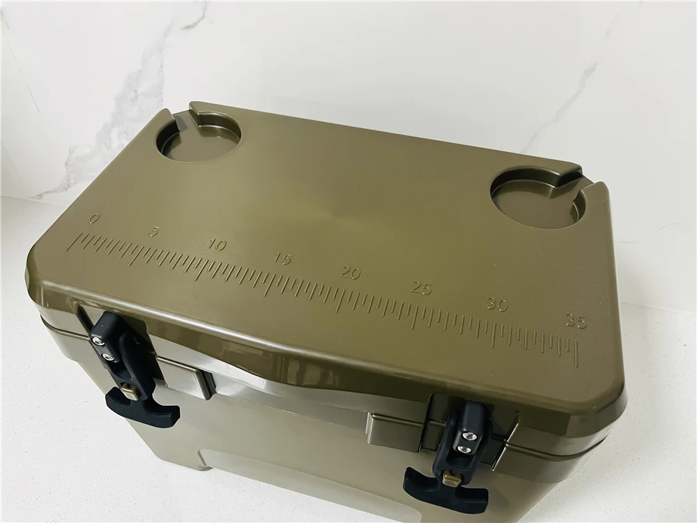 Wholesales Customized Color 15L Cans Use PU Foam Insulation Box PP Plastic Cooler Box