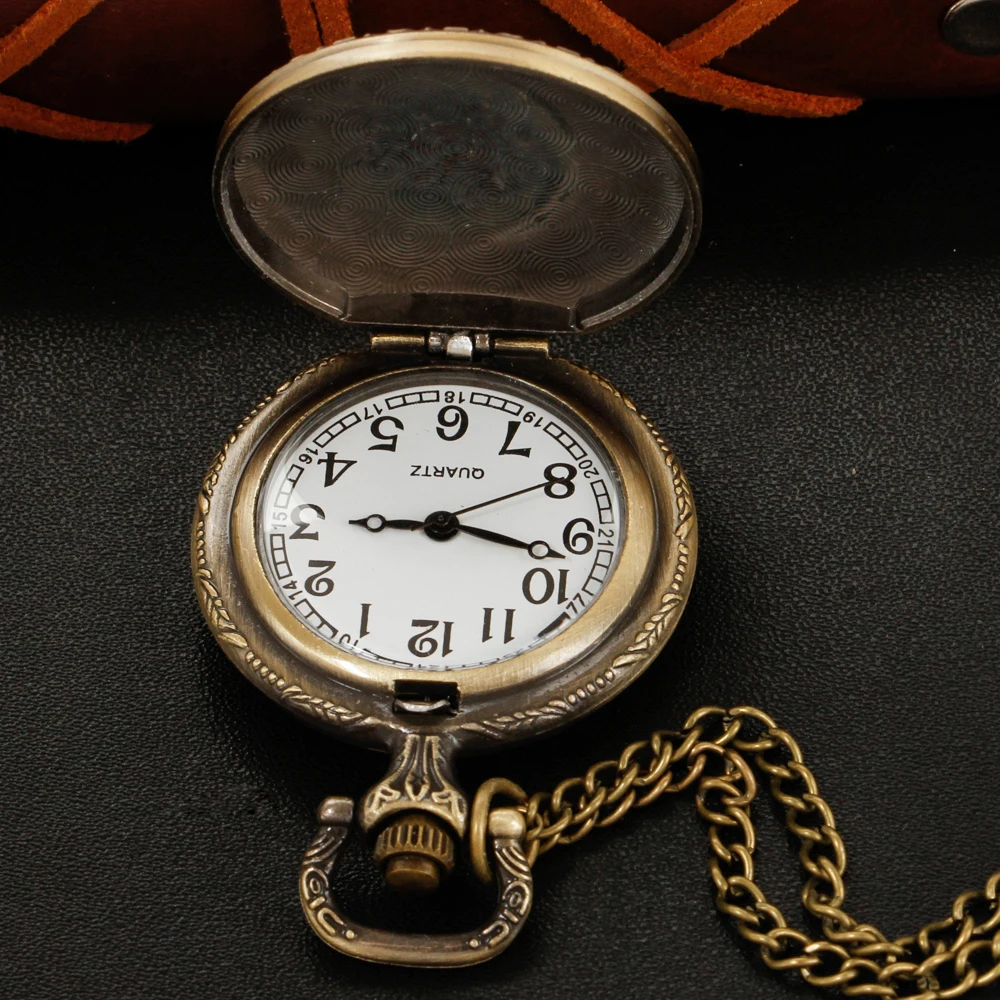 Vintage Bronze Bible Cross Believer Retro Time Quartz Pocket Watch Fashion Pendant Necklace Men's and Women's Accessories Gift
