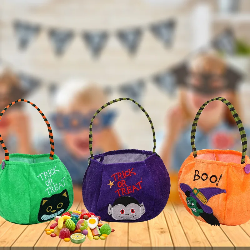 Halloween Plush Round Trick Or Treat Bucket, Cartoon Pumpkin Witch Cat Print Kids Portable Candy Gift Bag For Party Decor