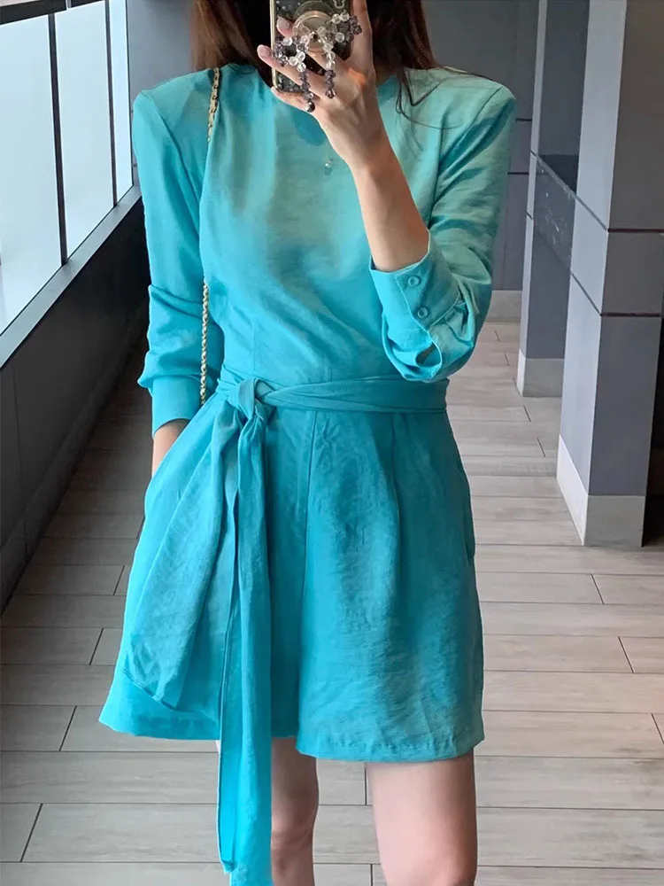 

Chic Vintage round Neck Color Belted Slimming Long Sleeve Onesie Wide Leg Shorts Women's Fashion Commute High Waist Short