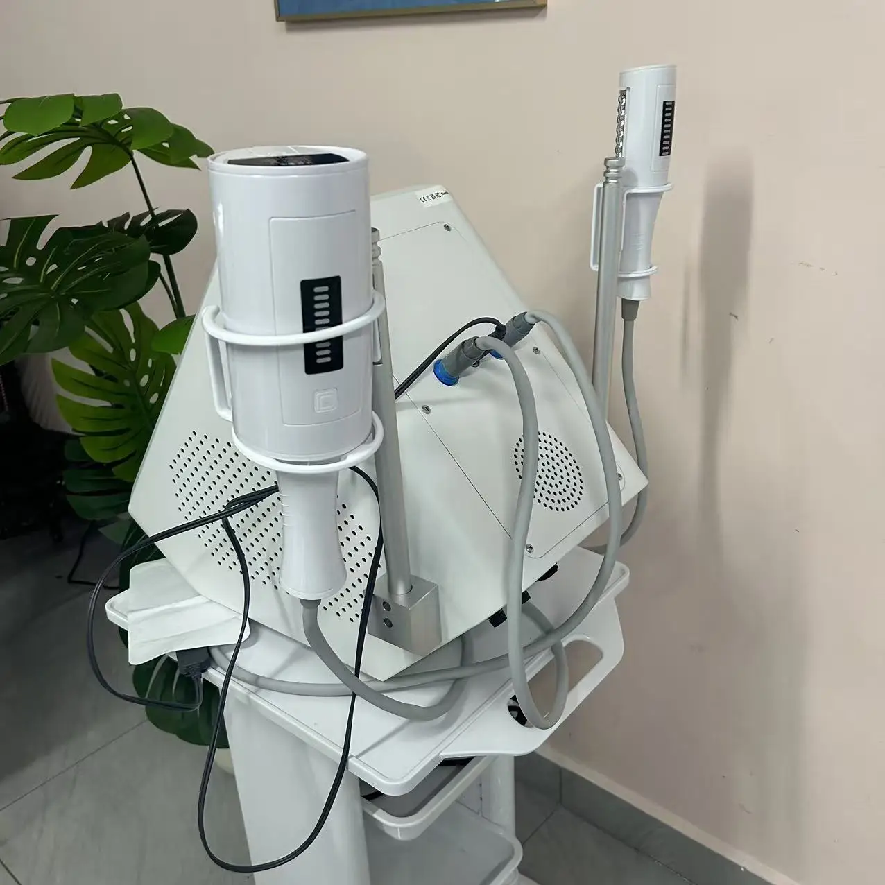 

MYOslim 6500W 15T RF Аппарат для коррекции фигуры, стимуляции мышц и похудения с электромагнитной технологией, портативная модель