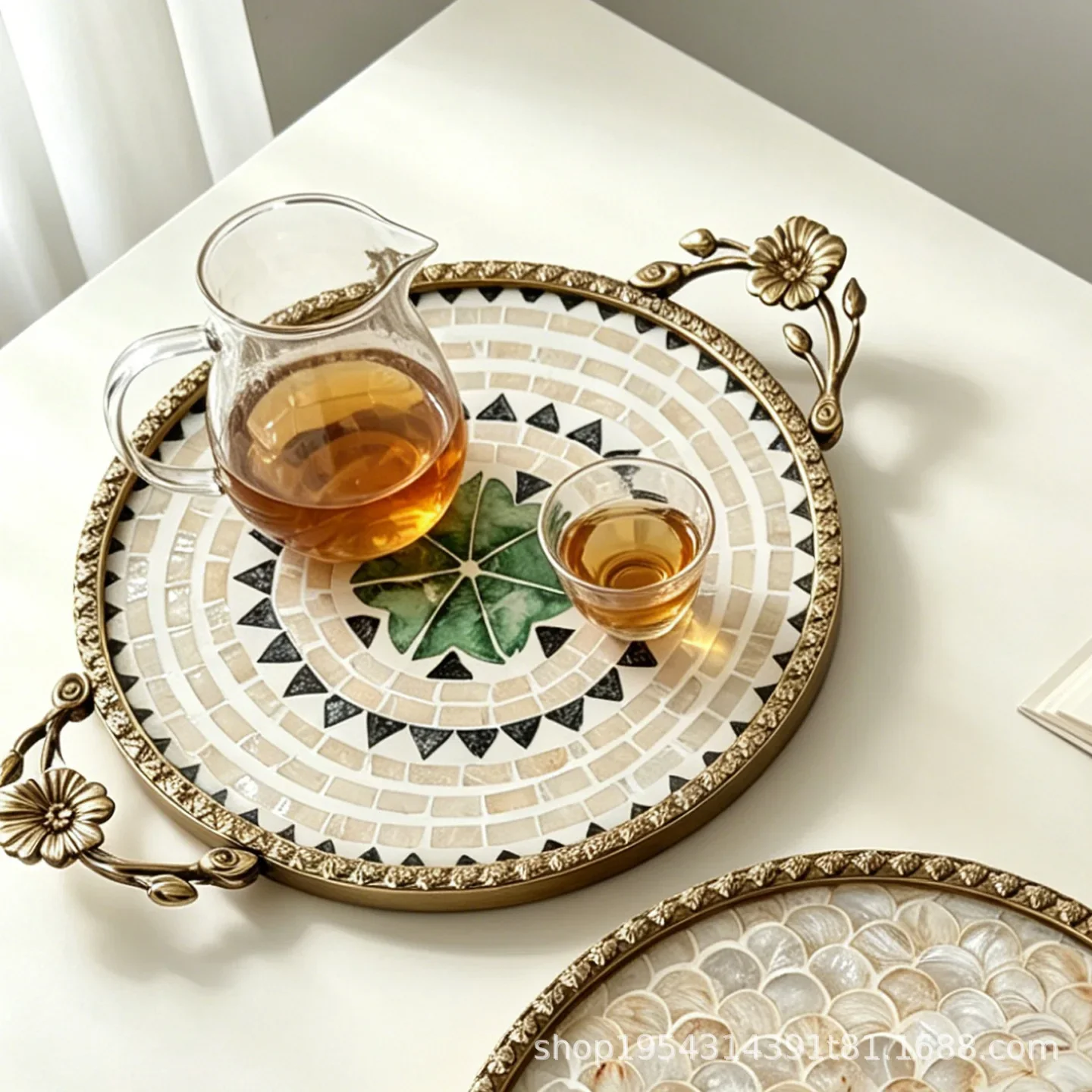 Vintage Shell Decorative Tray Retro Home Storage Tray Flower Handle Tea Cup Cosmetic Perfume Jewelry Desktop Storage Organizer