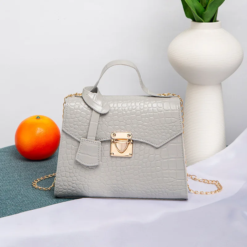 Chic Crocodile-Embossed Mini Handbag for Women Solid Color, Twist Lock Closure Handbags Women Designer Tote Bag for Women Purse